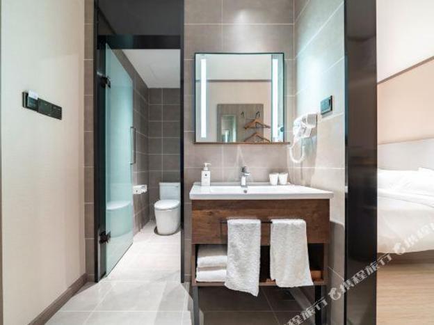 hanting hotel guanglu wujiaochang shanghai