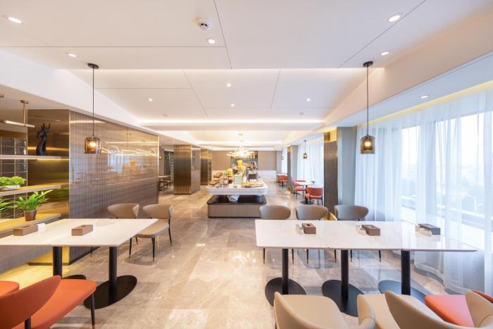 atour hotel linyi beijing road