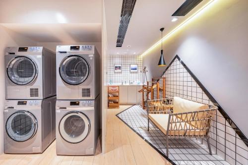 atour hotel linyi beijing road