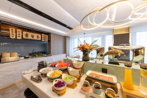 atour hotel linyi beijing road