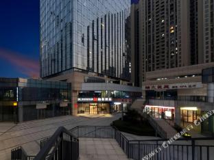 borrman hotel jinan west station greenland central plaza