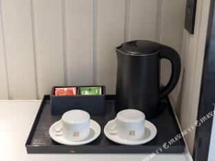 borrman hotel jinan west station greenland central plaza