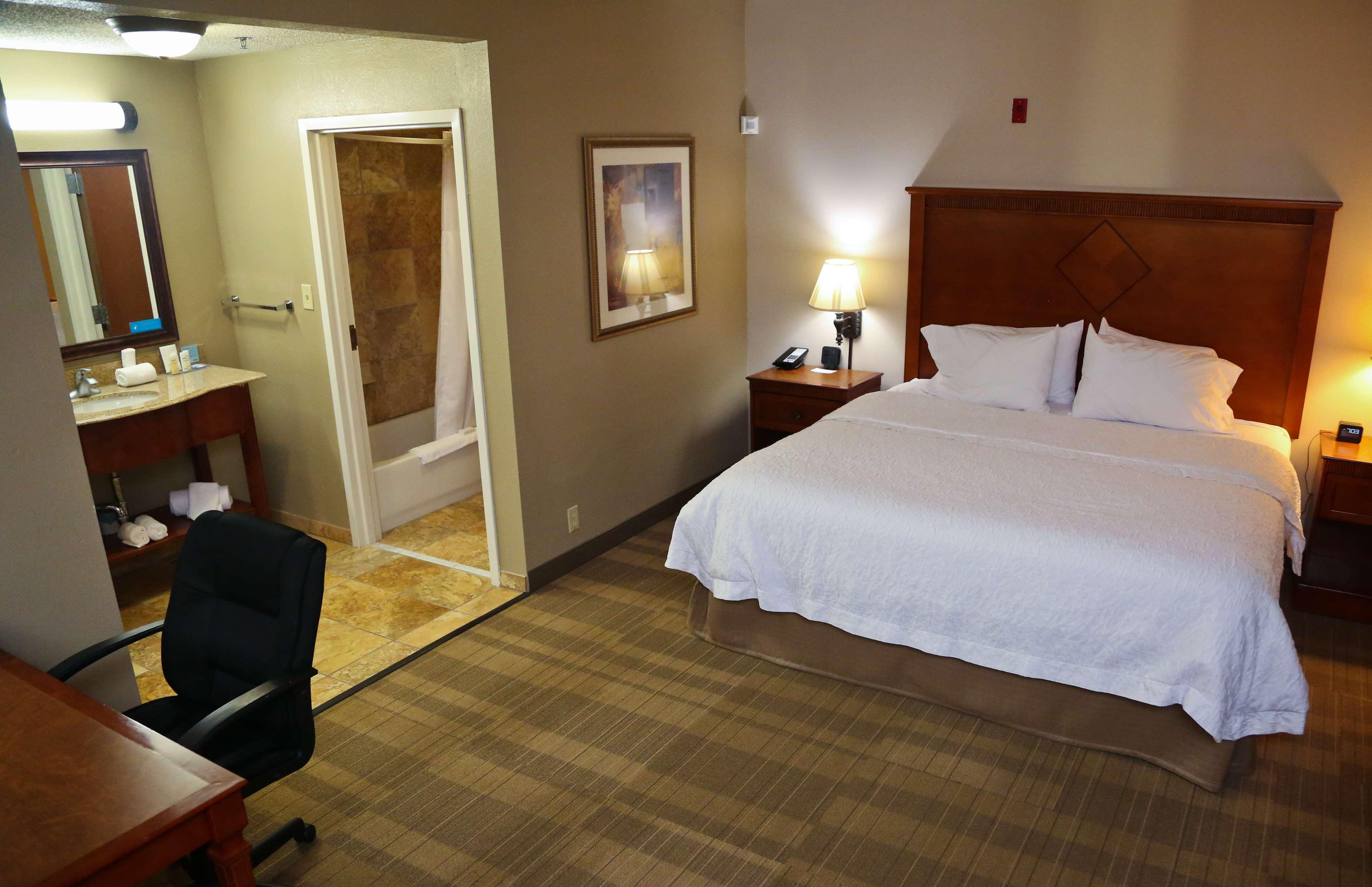 hampton inn and suites jennings