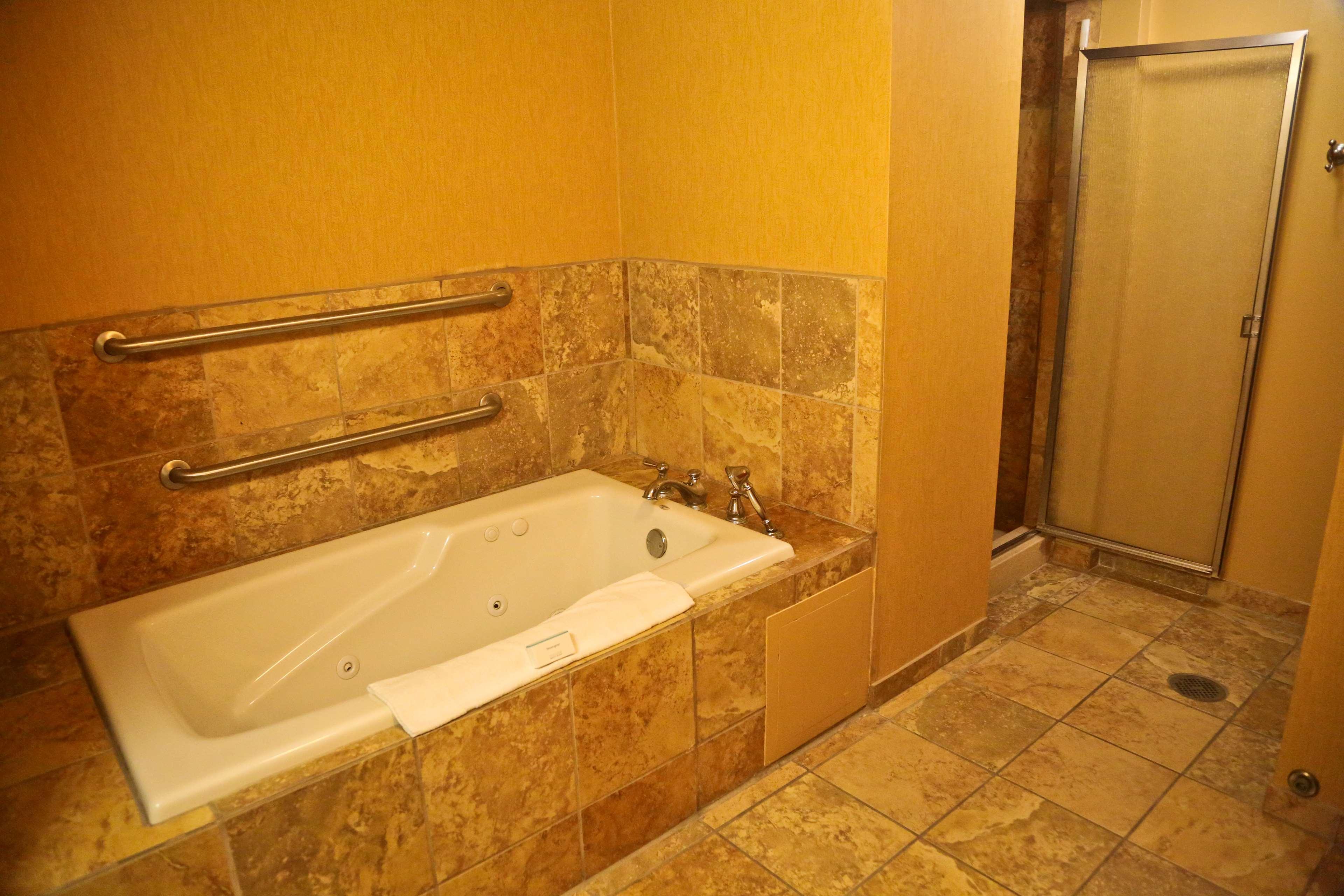 hampton inn and suites jennings