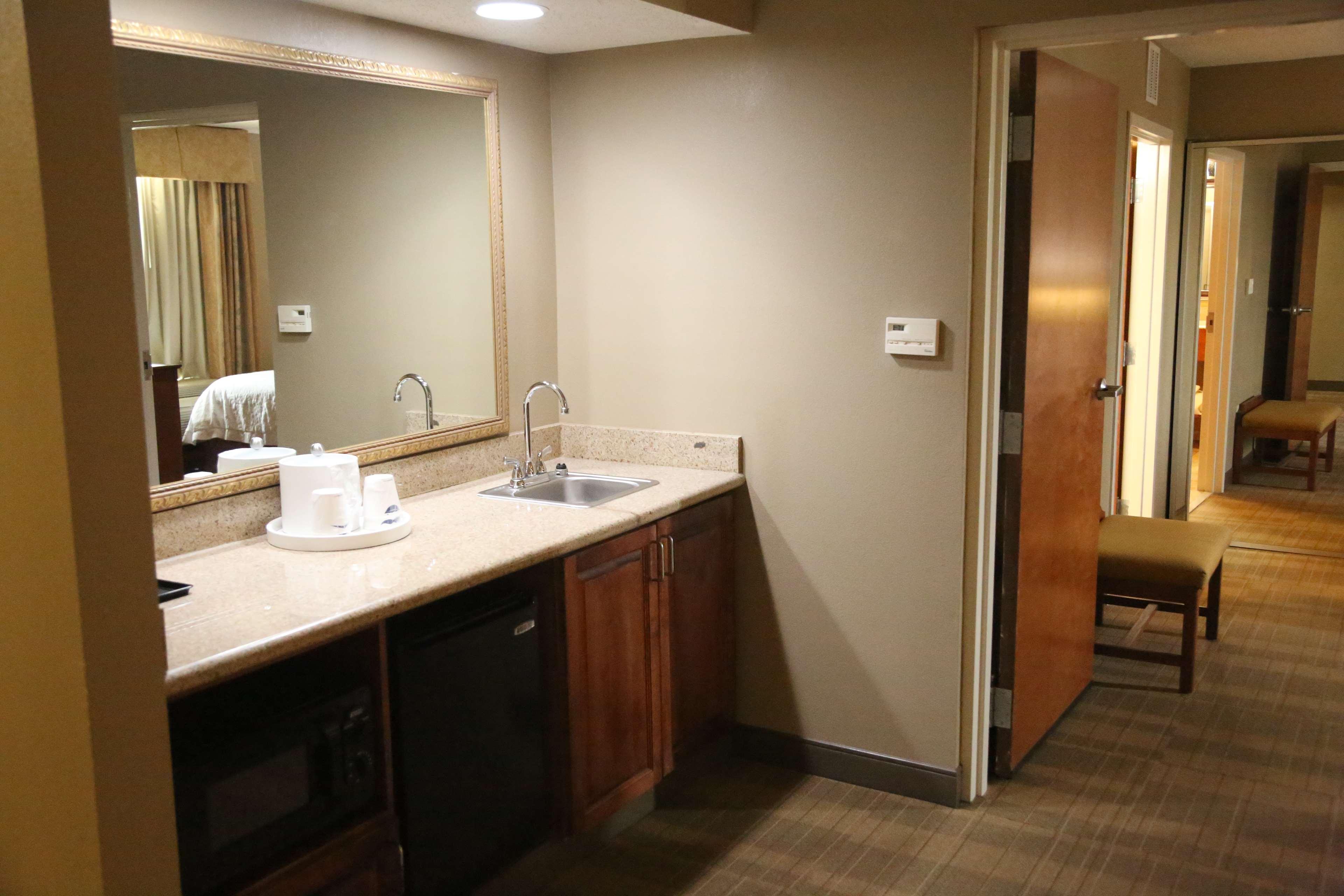 hampton inn and suites jennings