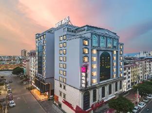 Echarm Hotel (Hezhou Shizhen Square),,3 star