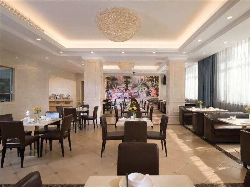 vienna hotel longmen