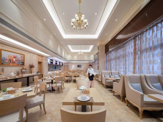 vienna international hotel shuanglong airport store of guiyang airport