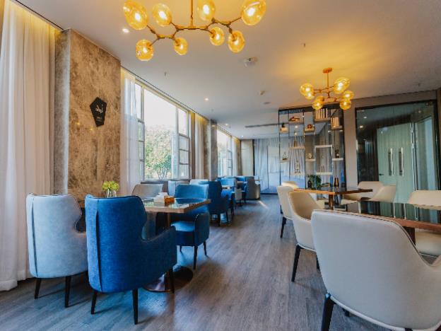 echarm hotel jiayulongwan peninsula