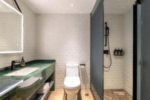 echarm hotel haikou youyi yangguang chengqiao middle road