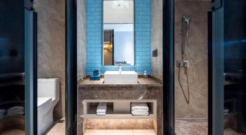 echarm hotel haikou youyi yangguang chengqiao middle road