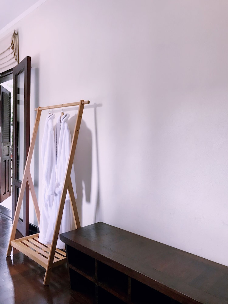 ancient luang prabang hotel