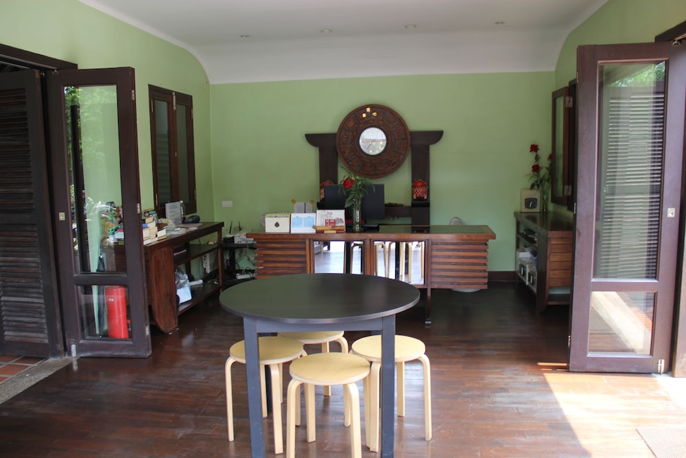 ancient luang prabang hotel