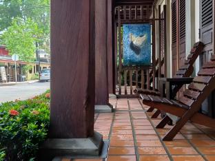 ancient luang prabang hotel