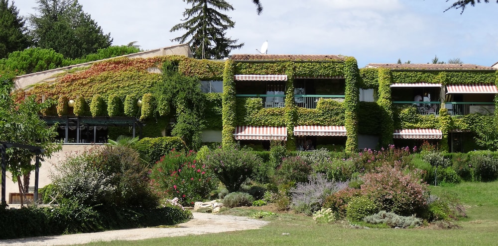 hotel residence lou paradou