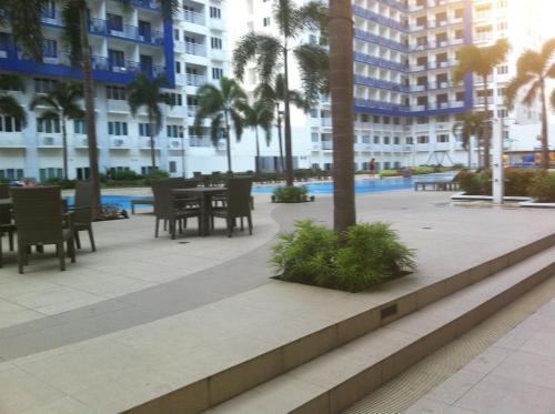 sea residences moa eric apartments