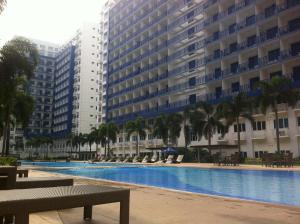 sea residences moa eric apartments