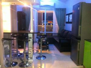 sea residences moa eric apartments