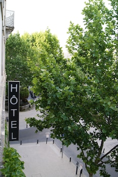 Grand Hotel De La Poste,Bonnieux>>Aurons,2 star