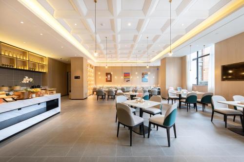 atour hotel ningbo fenghua huizheng street