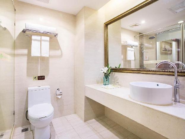 vienna hotel chengdu convention and exhibition center huayang metro station