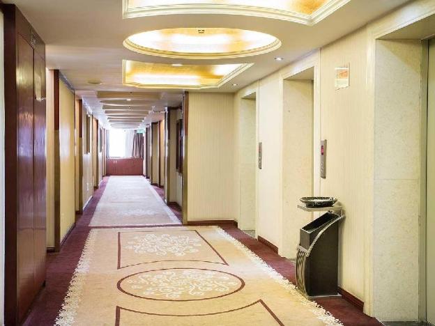vienna hotel chengdu convention and exhibition center huayang metro station