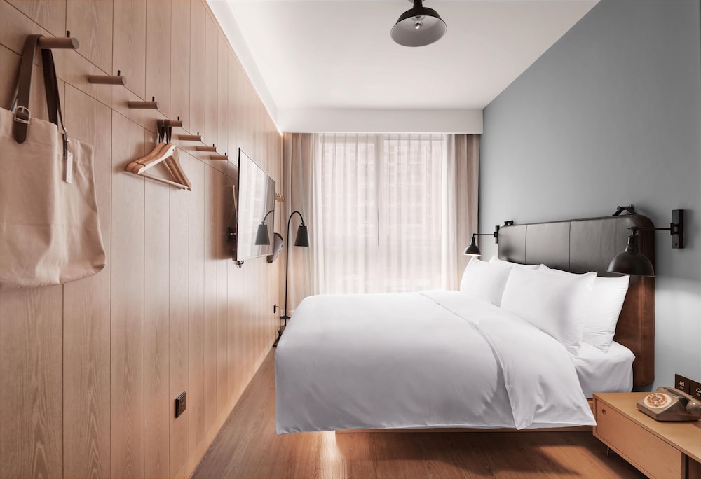 moxy shenzhen north station