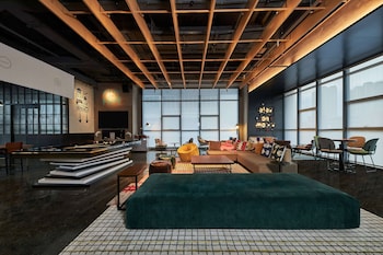 moxy shenzhen north station