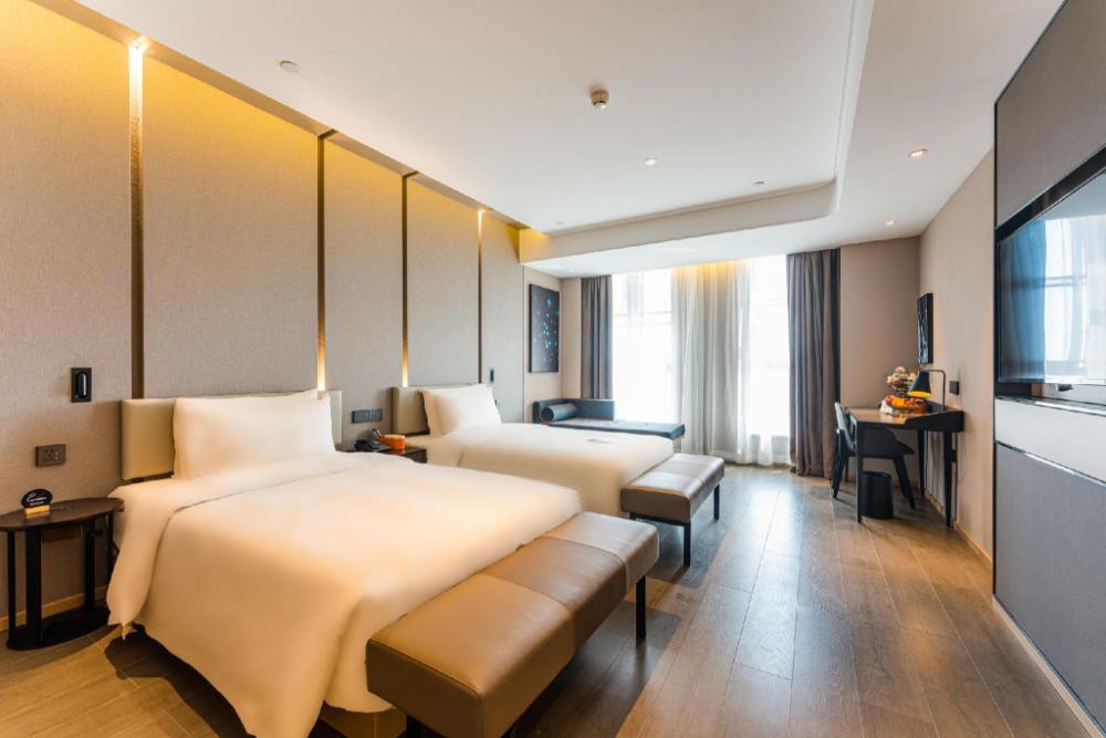 atour hotel jiaxing haiyan haifeng road