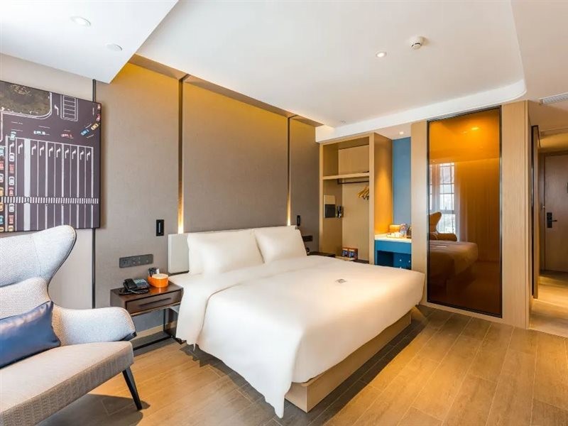 atour hotel jiaxing haiyan haifeng road
