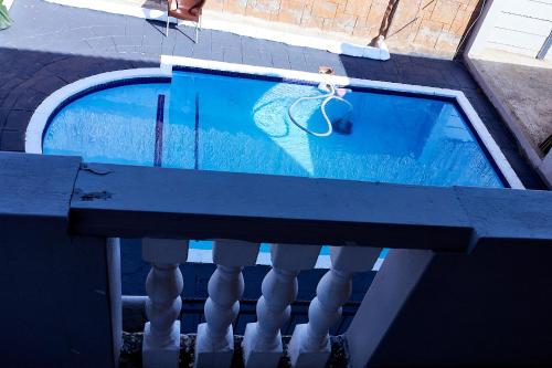 airport doozy guest house