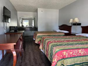 indysouth western inn