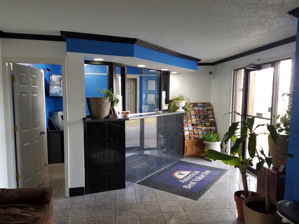 indysouth western inn