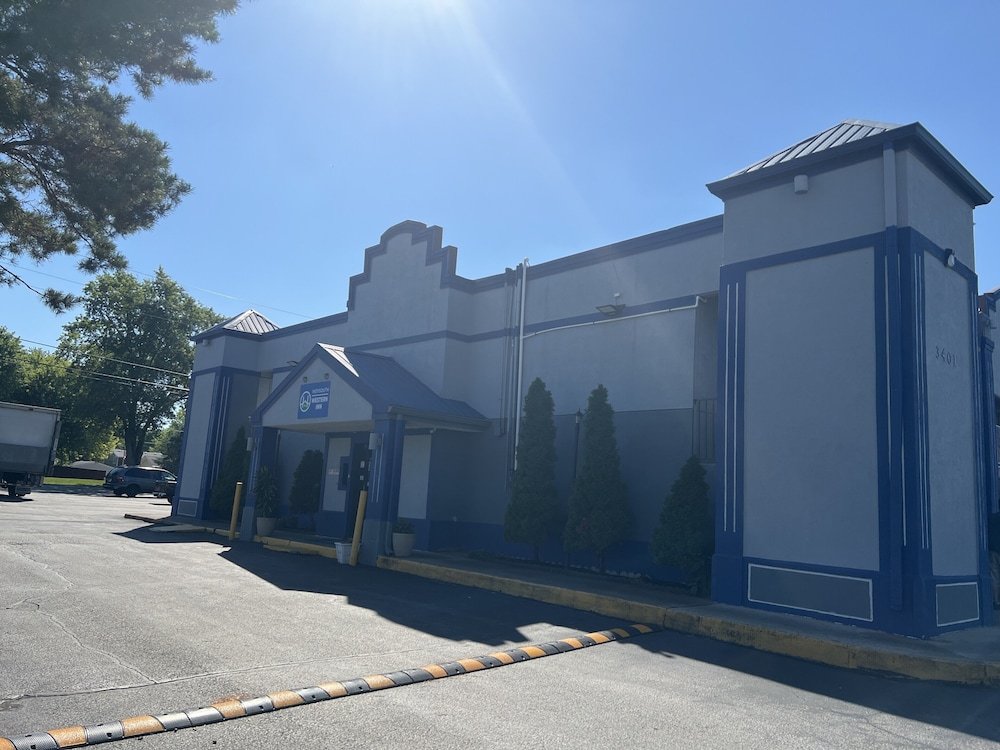 indysouth western inn