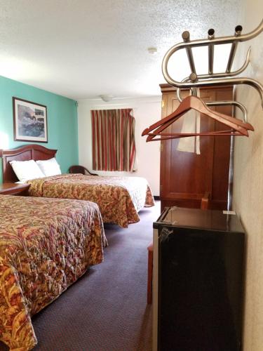 indysouth western inn