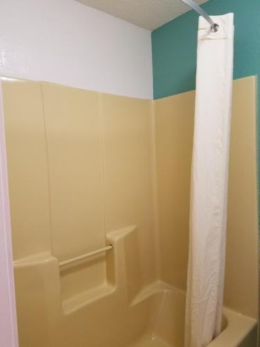 indysouth western inn