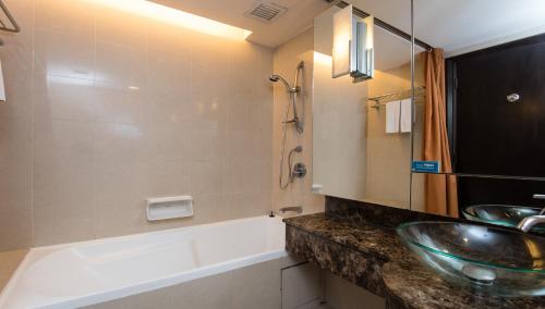 resort suites hotel at bandar sunway