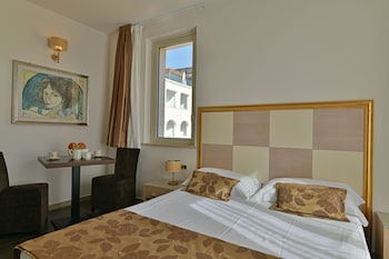hotel le chevalier