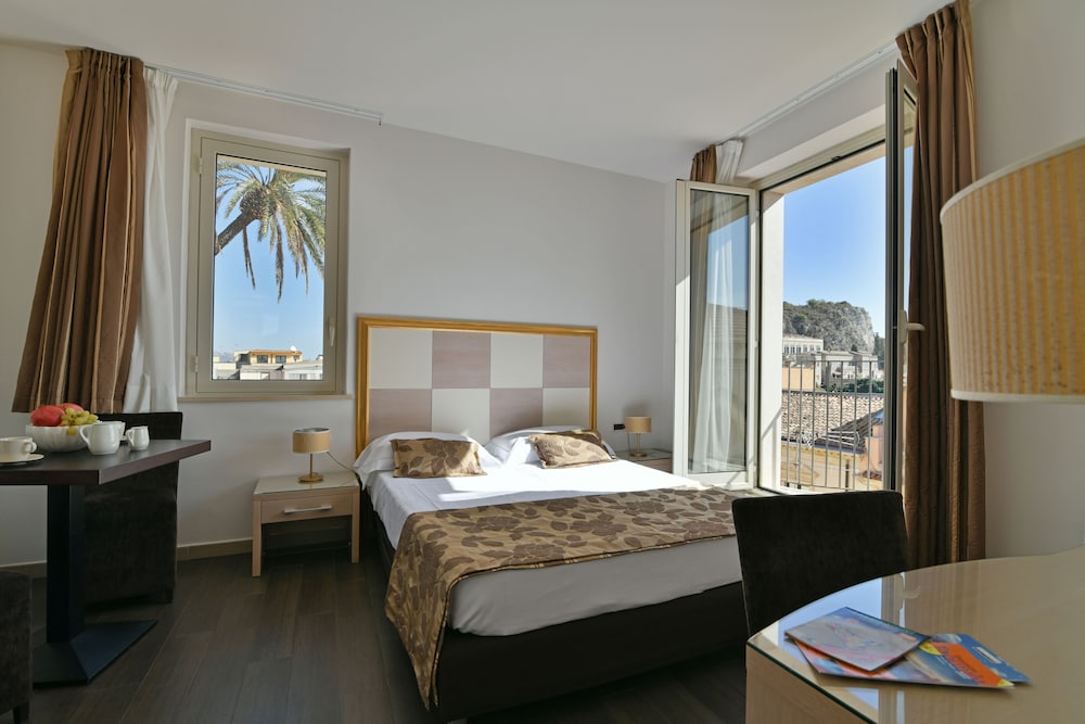 hotel le chevalier
