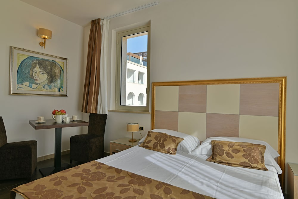 hotel le chevalier