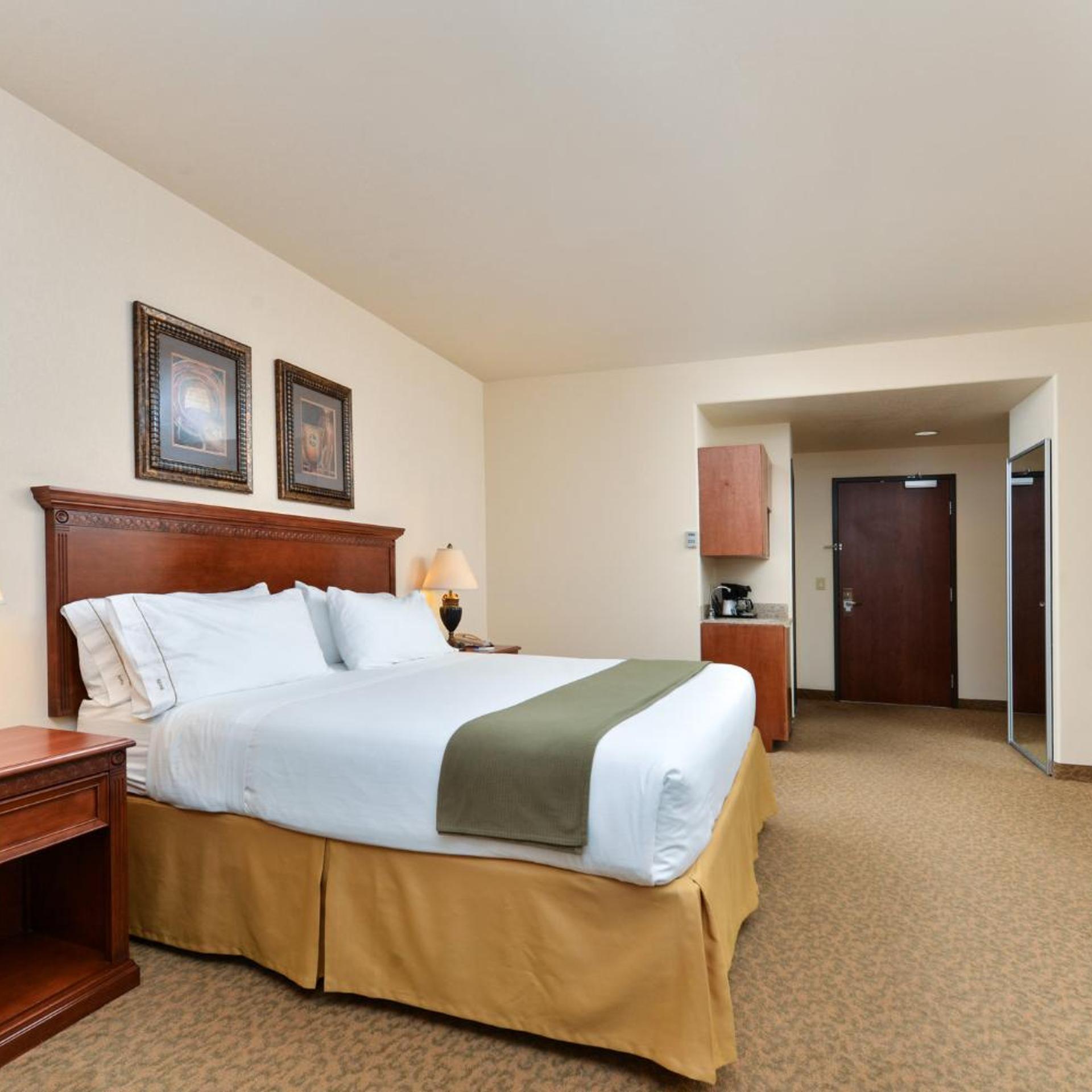 holiday inn express hotel and suites las cruces by ihg