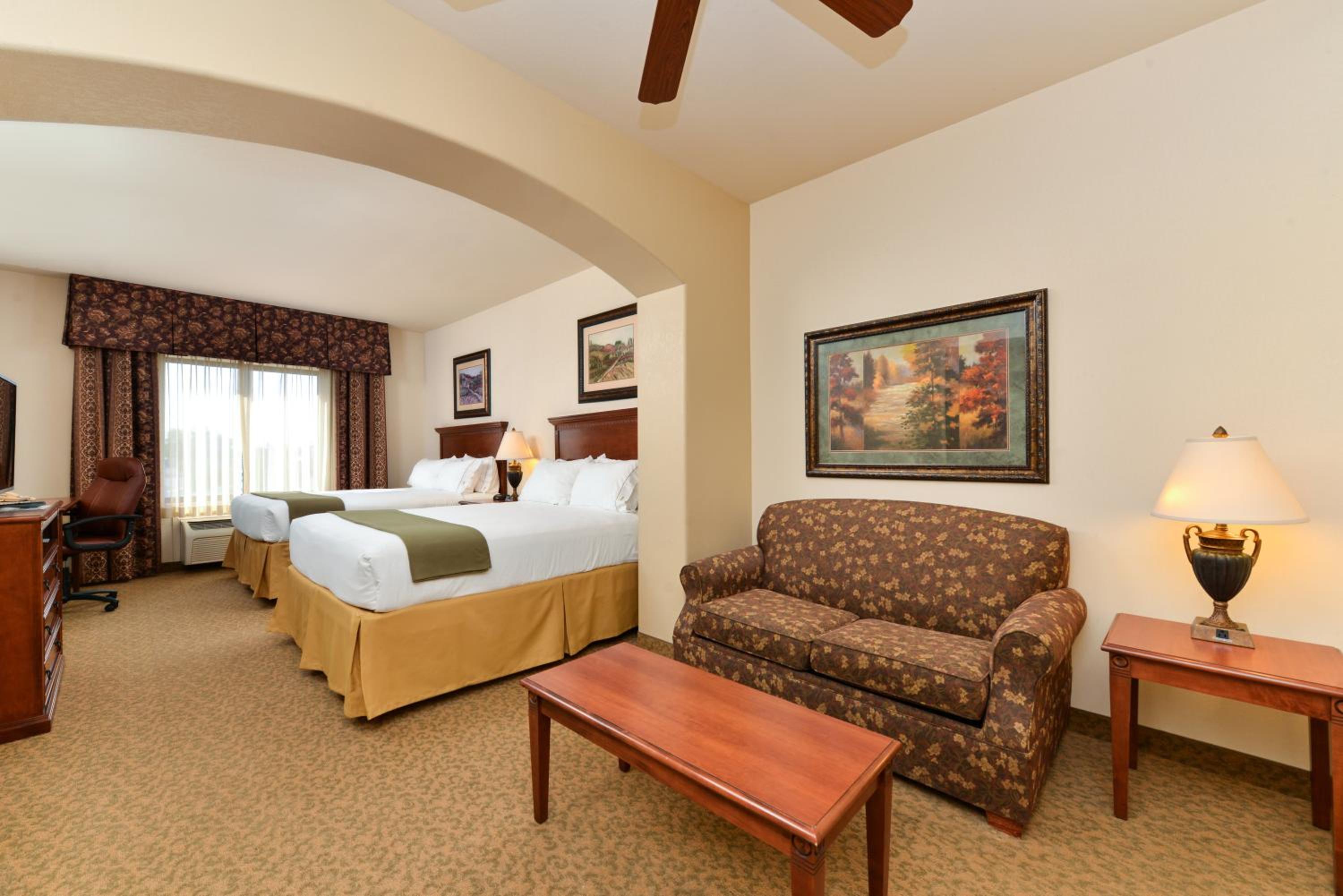 holiday inn express hotel and suites las cruces by ihg