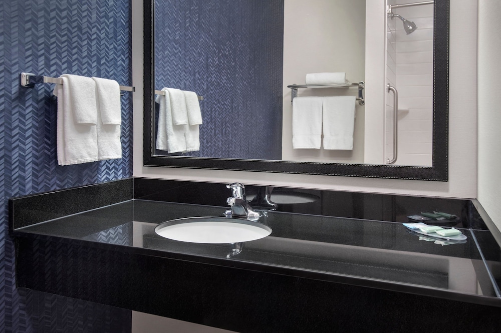 Fairfield Inn & Suites Watertown Thousand Islands,New York>>Jefferson County,3 star