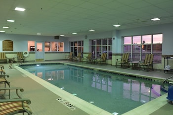 Holiday Inn Express Hotel & Suites Watertown-Thousand Island By Ihg,Near Salmon Run Mall,3 star