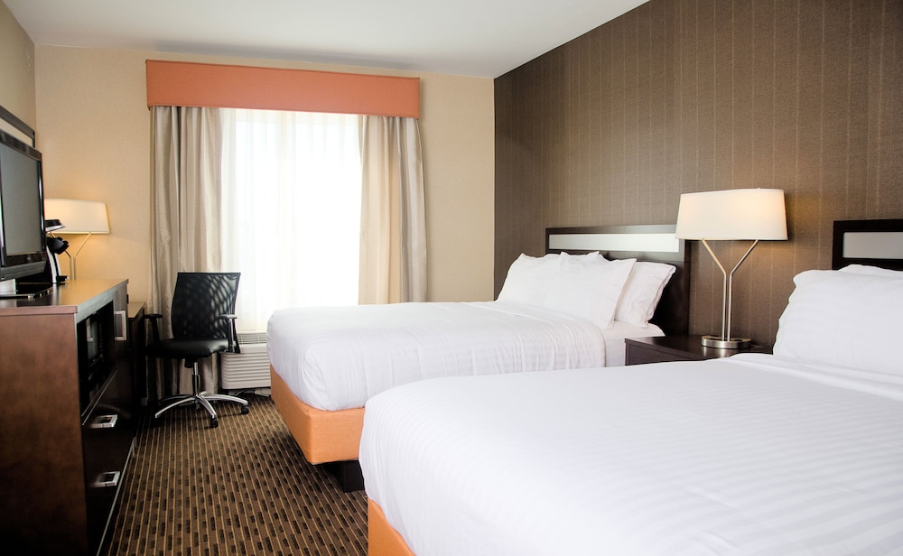 holiday inn express hotel and suites watertown thousand island by ihg