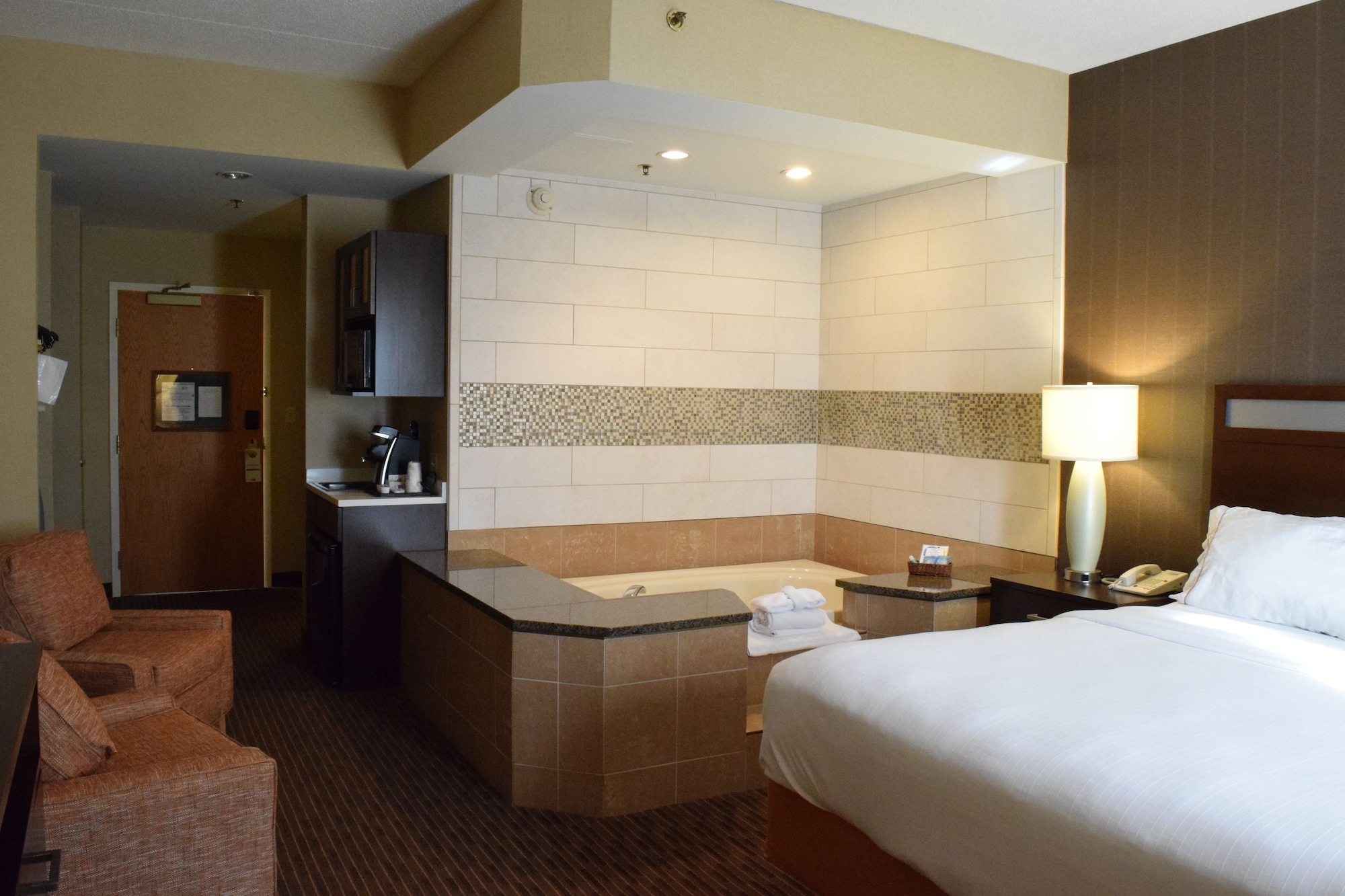 holiday inn express hotel and suites watertown thousand island by ihg