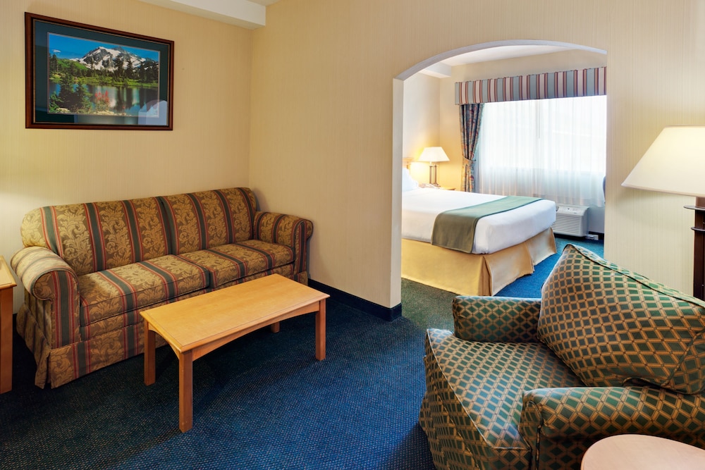 holiday inn express hotel and suites watertown thousand island by ihg