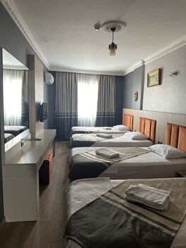 metros hotel