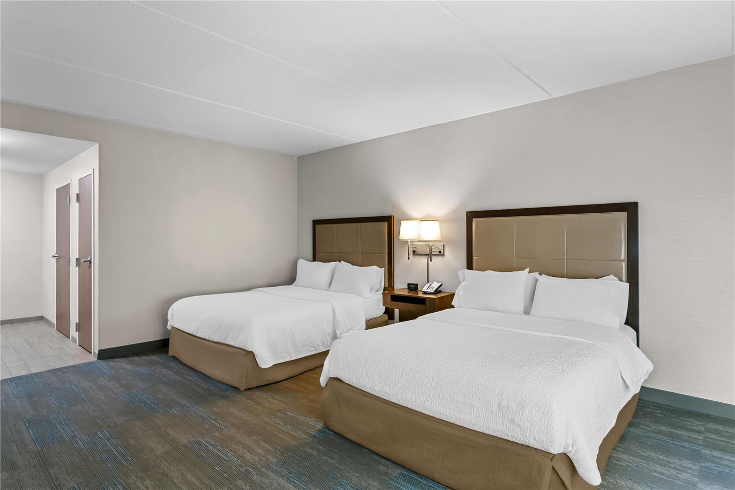 hampton inn and suites baltimore woodlawn