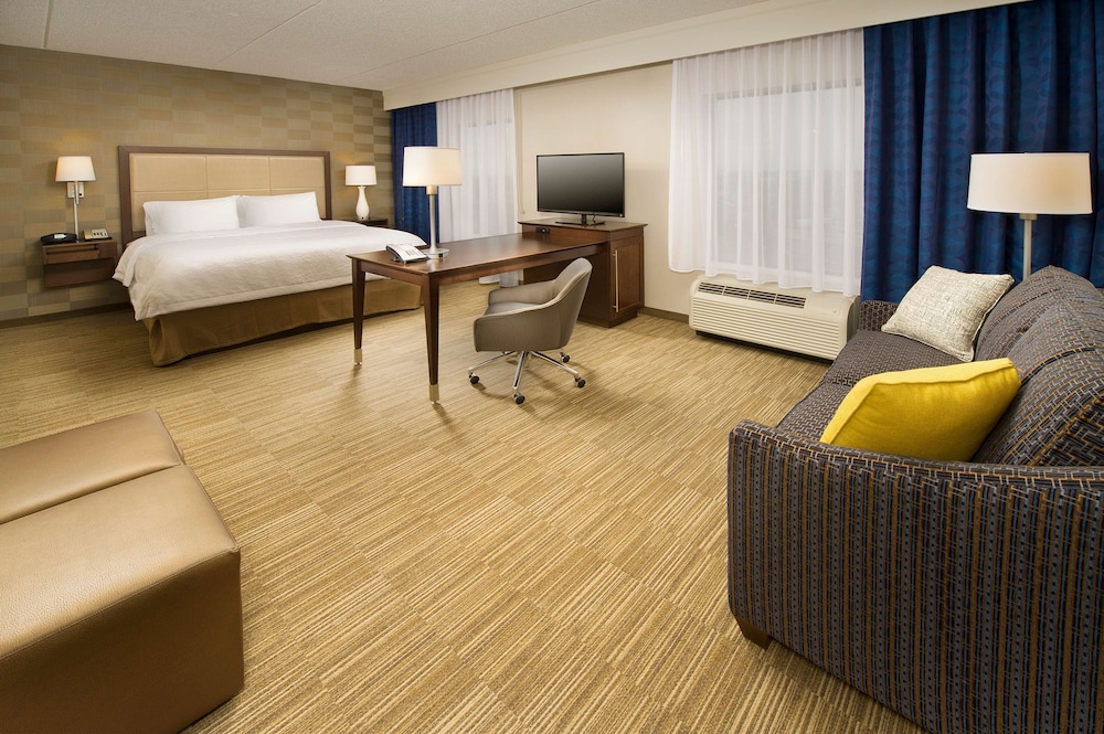 hampton inn and suites baltimore woodlawn